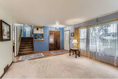 517 E Weathersfield Way, Schaumburg, IL 60193 - Photo 6