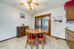 7605 Meander Dr, Rockford, IL 61107 - Photo 18