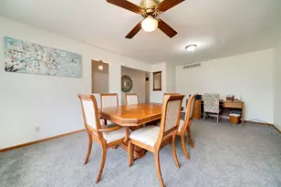 7605 Meander Dr, Rockford, IL 61107 - Photo 8