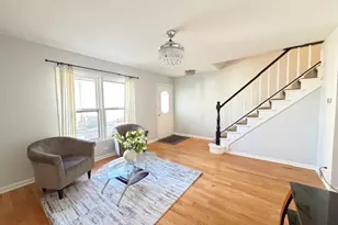 408 N Kennicott Ave N, Arlington Heights, IL 60005 - Photo 2