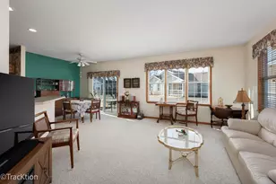 21456 Wolf Lake Way, Crest Hill, IL 60403 - Photo 4