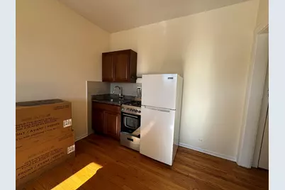 2712 N Milwaukee Avenue #202, Chicago, IL 60647 - Photo 2