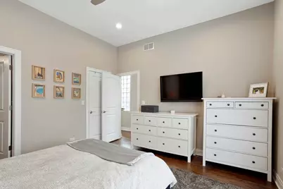 2657 N Racine Avenue #3, Chicago, IL 60614 - Photo 12