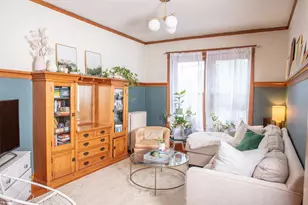 1204 W Waveland Ave, Chicago, IL 60613 - Photo 4