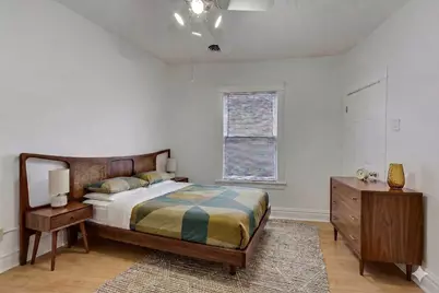 2047 N Lavergne Avenue, Chicago, IL 60639 - Photo 18
