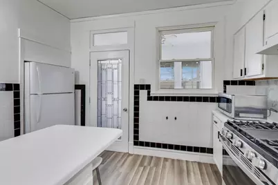 2047 N Lavergne Avenue, Chicago, IL 60639 - Photo 6