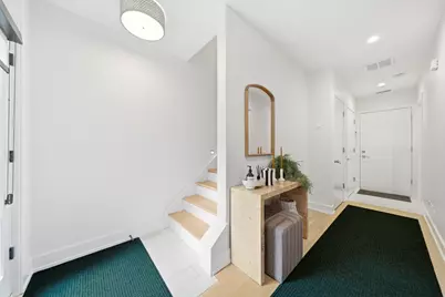 2748 N Lakewood Avenue #4, Chicago, IL 60614 - Photo 2