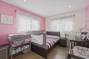 2469 Parkwood Ln, Des Plaines, IL 60018 - Photo 14