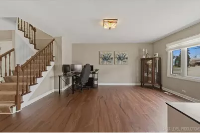 1601 Castbourne Court, Wheaton, IL 60189 - Photo 8