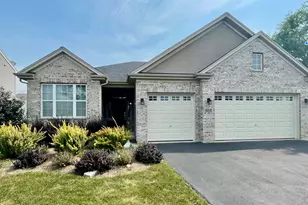 851 Autumn Grove Ct, Round Lake, IL 60073 - Photo 1