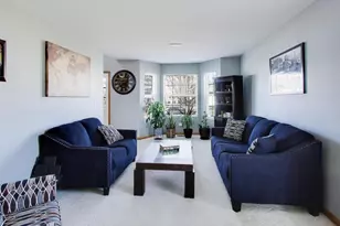 313 Fox Bend Cir, Bolingbrook, IL 60440 - Photo 6