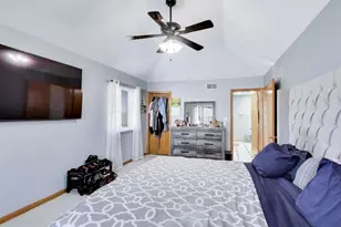 313 Fox Bend Cir, Bolingbrook, IL 60440 - Photo 26