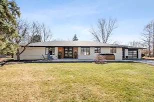 480 Nebraska B Ct, Frankfort, IL 60423 - Photo 2