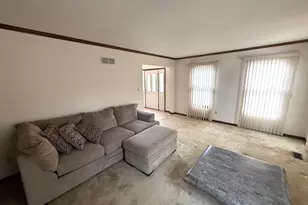 3001 Somme Ct, Joliet, IL 60435 - Photo 8