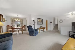 344 Sycamore Dr, Naperville, IL 60540 - Photo 8