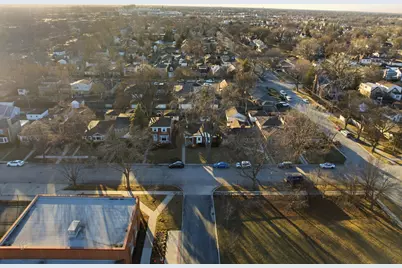 8144 Kildare Avenue, Skokie, IL 60076 - Photo 26