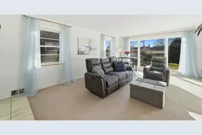 8144 Kildare Avenue, Skokie, IL 60076 - Photo 4