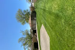 2242 Eastview Dr, Des Plaines, IL 60018 - Photo 18