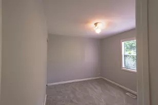 1607 Williamsburg Dr, Champaign, IL 61821 - Photo 8