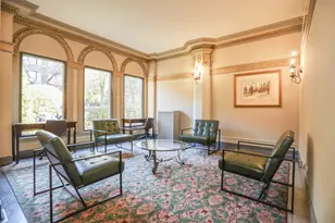 5326 S Cornell Ave, Chicago, IL 60615 - Photo 10