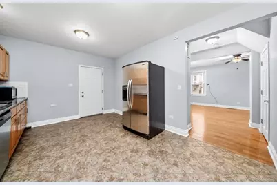 8100 S Houston Avenue, Chicago, IL 60617 - Photo 12