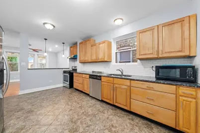 8100 S Houston Avenue, Chicago, IL 60617 - Photo 10