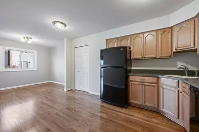 709 Lakeside Circle Drive, Wheeling, IL 60090 - Photo 10