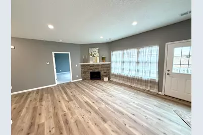 137 Countryview Court, Aledo, IL 61231 - Photo 4