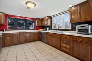 1380 Sommerset Way, Bourbonnais, IL 60914 - Photo 10