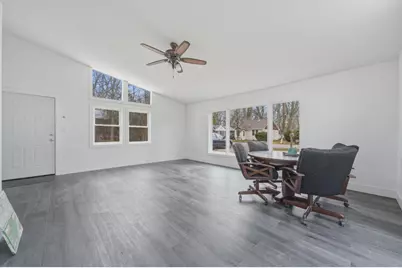 528 Charlotte Avenue, Crystal Lake, IL 60014 - Photo 4