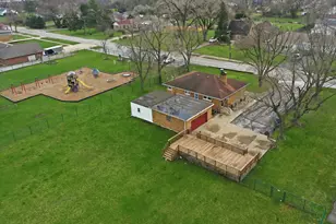 373 W Glengate Ave, Chicago Heights, IL 60411 - Photo 2