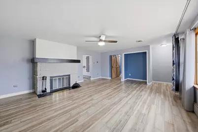 373 W Glengate Avenue, Chicago Heights, IL 60411 - Photo 6