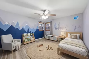 373 W Glengate Ave, Chicago Heights, IL 60411 - Photo 10