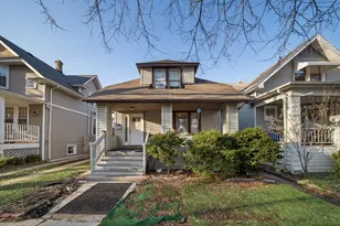 4022 W Eddy St, Chicago, IL 60641 - Photo 2