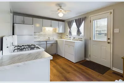 [Address not provided], Robbins, IL 60472 - Photo 4