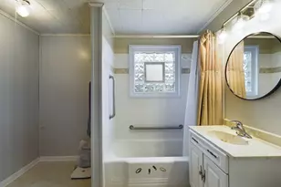 [Address not provided], Robbins, IL 60472 - Photo 6