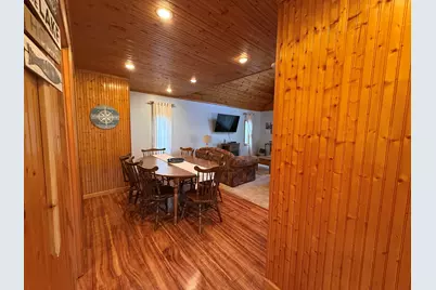 565 Lakeshore Drive N, Orangeville, IL 62939 - Photo 8