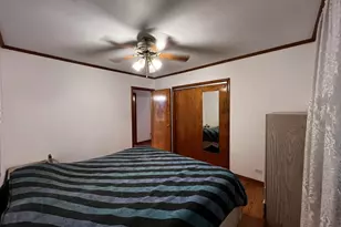 406 N Prospect Manor Ave, Mount Prospect, IL 60056 - Photo 8