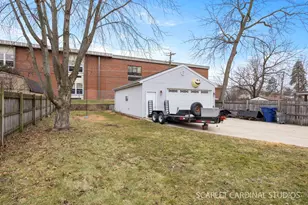 210 S Yale Ave, Villa Park, IL 60181 - Photo 24