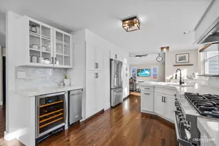 363 Cornwall Ave, South Elgin, IL 60177 - Photo 8