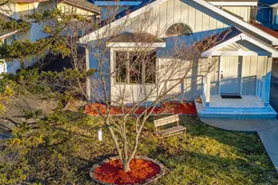 26235 N Walnut Ave, Mundelein, IL 60060 - Photo 2