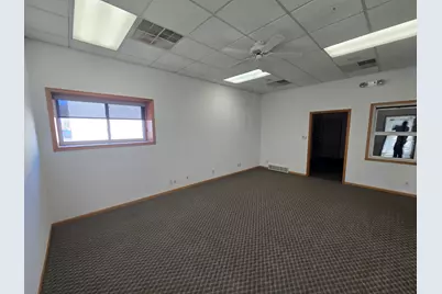 511 W Main Street #B, Genoa, IL 60135 - Photo 4