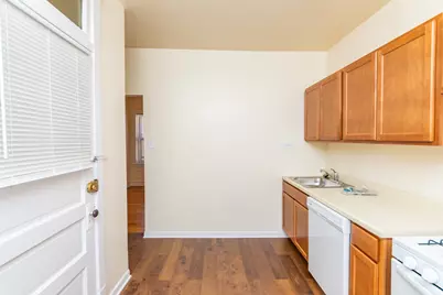 2482 N Lincoln Avenue #3, Chicago, IL 60614 - Photo 2