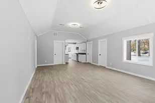 39470 N Woodland Ave, Antioch, IL 60002 - Photo 4