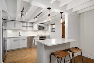 2007 N Seminary Ave, Chicago, IL 60614 - Photo 8