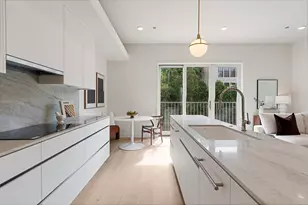 2329 N Cambridge Ave, Chicago, IL 60614 - Photo 12
