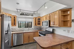 1733 Harrow Ct, Wheaton, IL 60189 - Photo 6