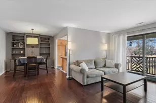 1733 Harrow Ct, Wheaton, IL 60189 - Photo 10