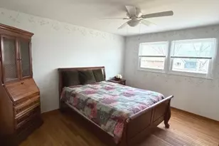 1702 Parklane Ave, McHenry, IL 60050 - Photo 8