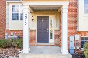 4313 Timber Ridge Ct, Joliet, IL 60431 - Photo 2